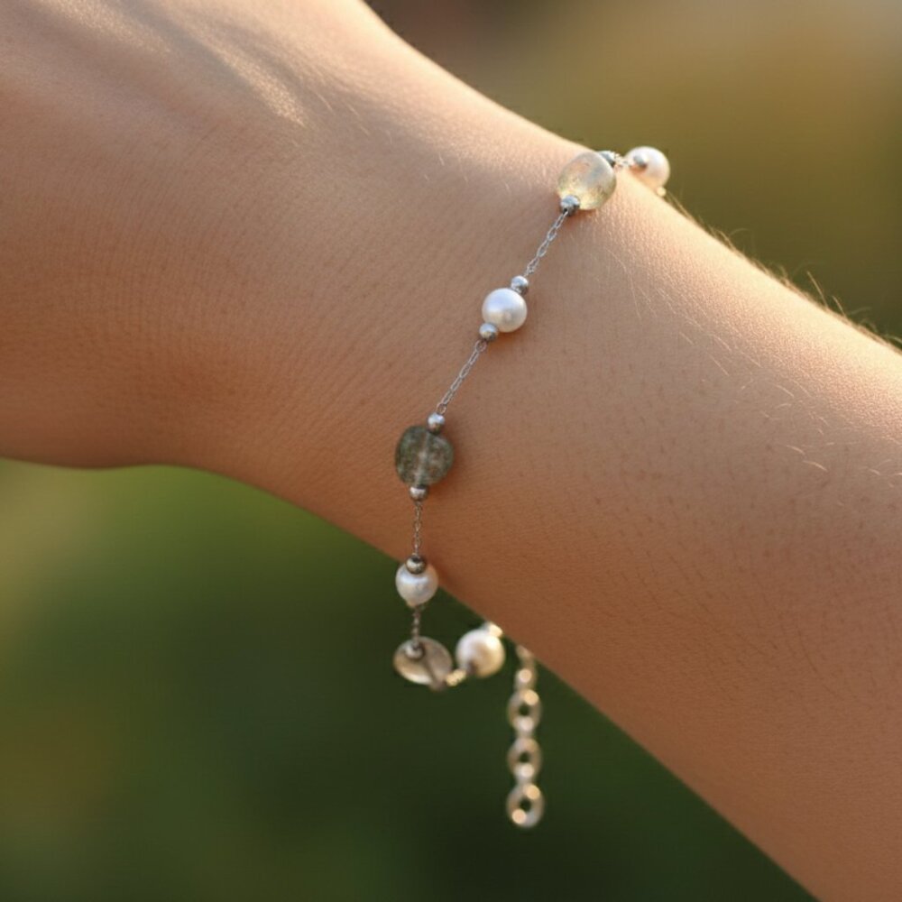 Chic & Stylish Bracelet – A Thoughtful Gift for Women and Girls, DYC1335